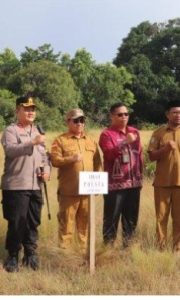 Bupati Aliong Tinjau Lokasi Pembangunan Polsek dan Koramil Taliabu Barat