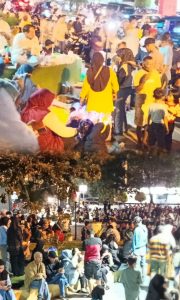 Malam Tahun Baru, Pantai Falajawa Kota Ternate Jadi Magnet Keramaian Warga